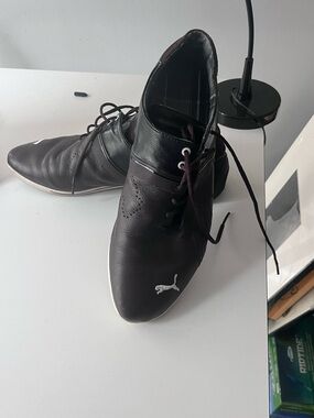 Puma Men’s Black and brown Athletic Lace-Up Driving Shoes with White Logo, Sz 11